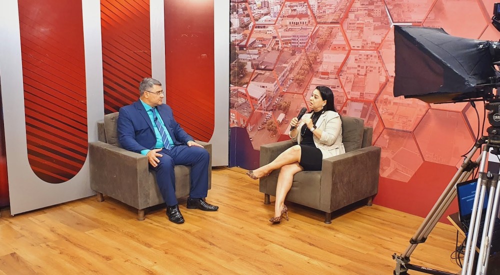 Farmacêutica e bioquímica Thatiany Aline Jofre falou ao vivo na TV Suruí Cacoal sobre os benefícios do tratamento com ozônio