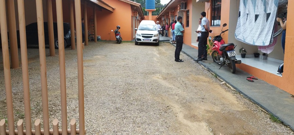 Adolescente apreendido por feminicídio com golpe de 'mata-leão' é achado morto em cela em Ariquemes, RO