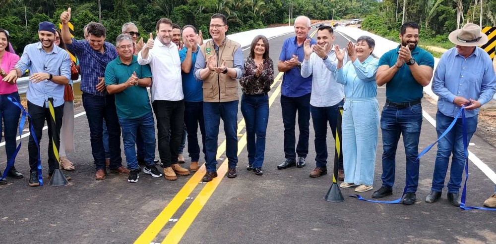 Deputado Alex Redano prestigia entrega de ponte sobre o rio Jamari na RO-459