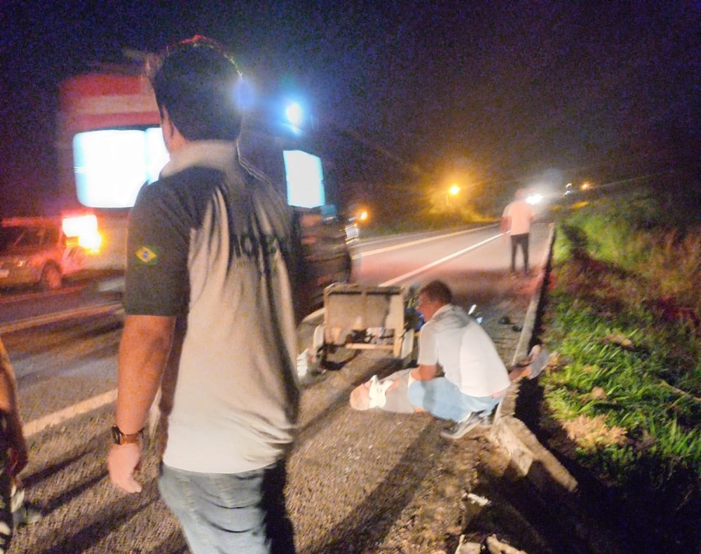 Motociclista atropela mulher fazendo caminhada na BR-429 em Alvorada do Oeste