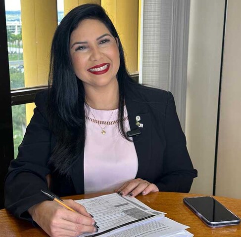 Deputada federal Cristiane Lopes fala do “caos aéreo” enfrentado pelo rondoniense no Comando na TV