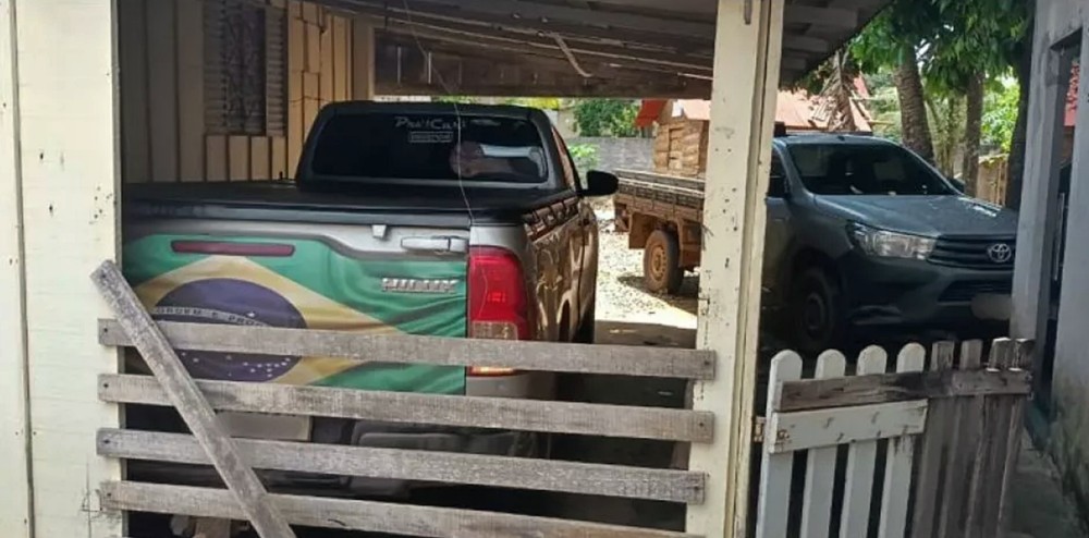 Produtos e caminhonetes roubadas em audacioso assalto em Nova Brasilândia são recuperados em Operação Policial