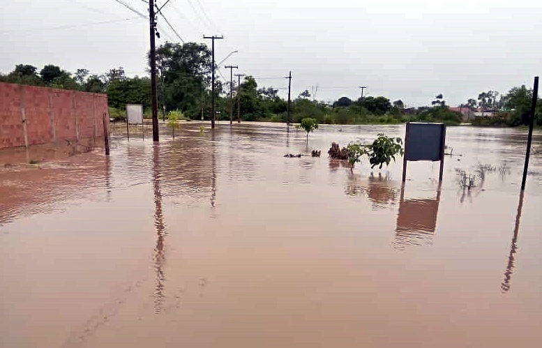Prefeito Adailton Furia confirma que cerca de 500 famílias estão em áreas de risco em Cacoal, RO