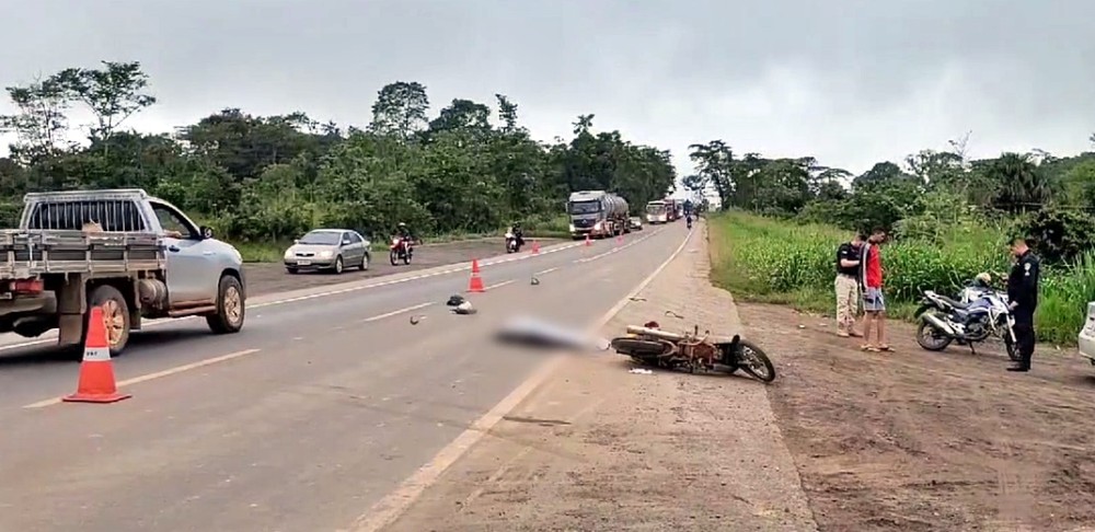 Mulher de 33 anos, morre em acidente na BR-364, próximo ao Frigon, em Jaru, RO