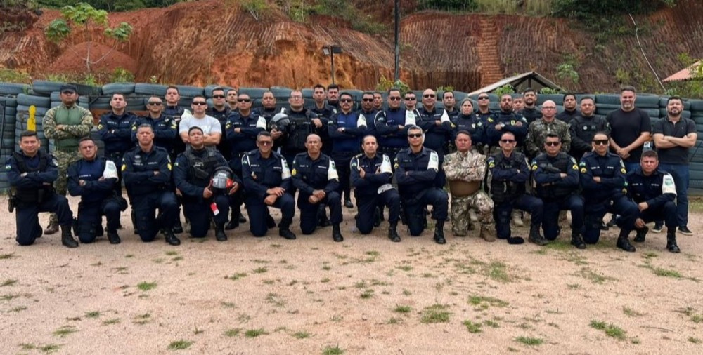 Deputado Alex Redano elogia programa e treinamento de tiros para forças de segurança