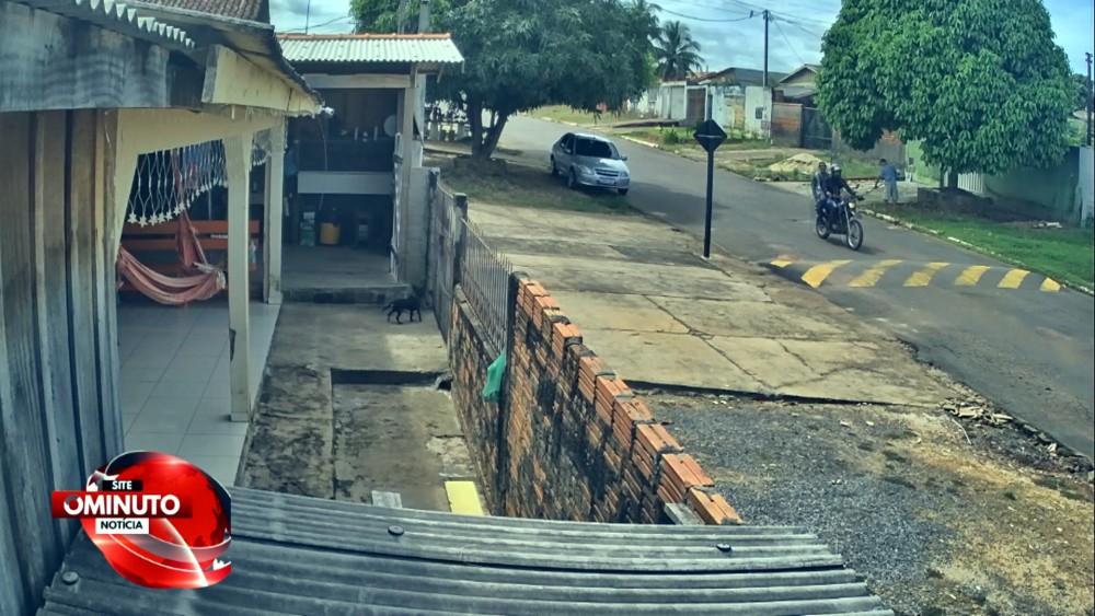 Empresária é assaltada por dois homens no bairro Floresta em Cacoal, RO