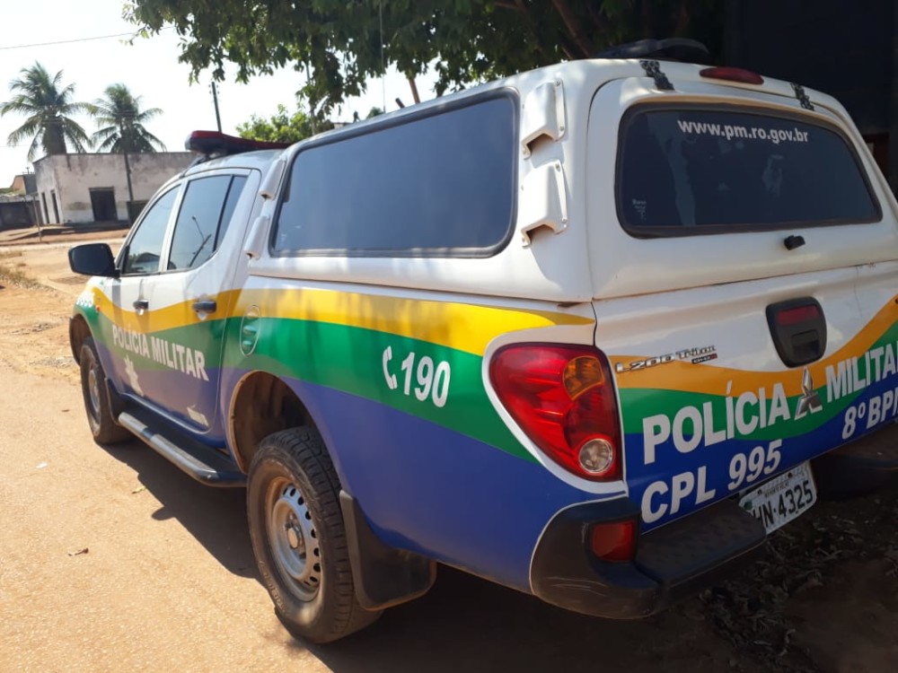 Mulher sofre lesões nas pernas em acidente na Espirito Santo com Almirante Barroso em Cacoal