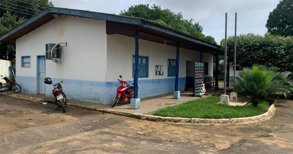 Alex Redano cobra reforma e ampliação na 2ª Residência do DER em Ariquemes