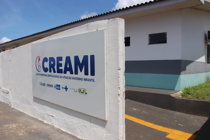 Homem desconhecido é flagrado nas dependências do Creami de Cacoal