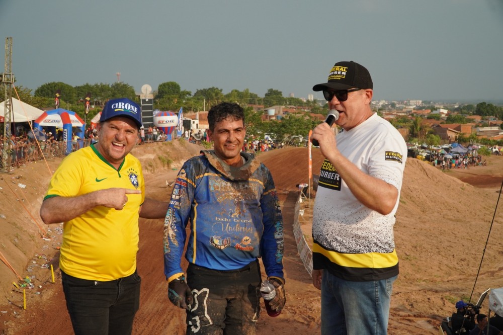 Deputado Cirone Deiró apoia Campeonato Estadual de Motocross