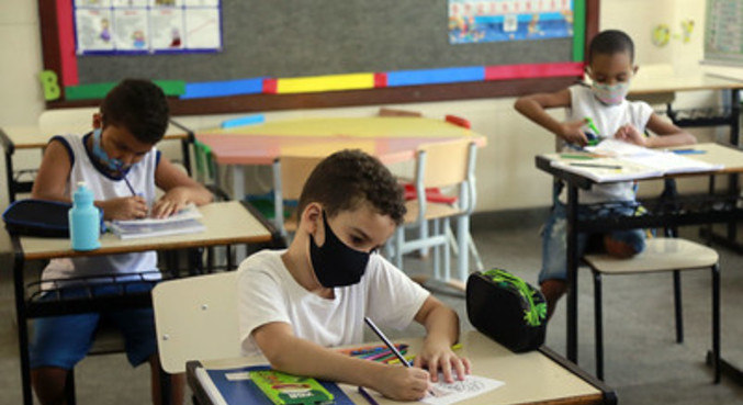 Maioria dos estados prevê retorno às aulas presenciais em agosto