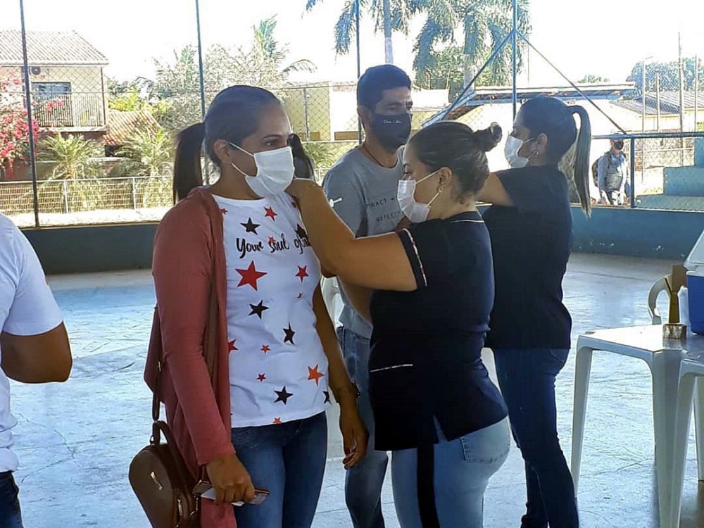 Mais de 7 mil pessoas já foram vacinadas entre a 1ª e a 2ª dose contra a covid-19, em Alvorada do Oeste, RO