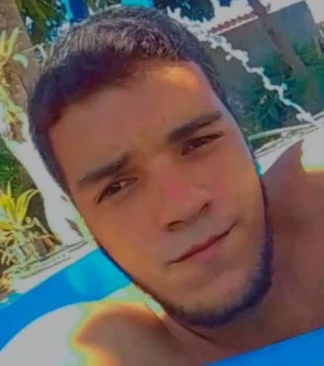 Jovem de 23 anos é assassinado com golpe de faca no pescoço em Rolim de Moura, RO