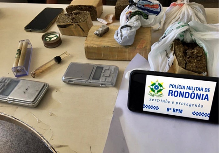 Três pessoas são presas em flagrante por tráfico de drogas, em Jaru, RO