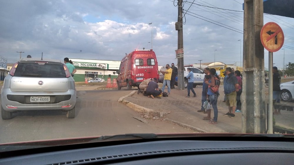 Motociclista fica ferido em acidente no cruzamento da JK com Marechal Rondon, nesta quarta-feira, em Jaru, RO