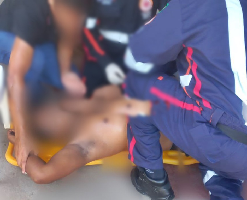 Rapaz esfaqueado em bar da T-28, com avenida São Paulo, está em estado grave, em Ji-Paraná, RO