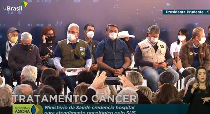 Queiroga reforça que todos acima de 18 serão vacinados até setembro