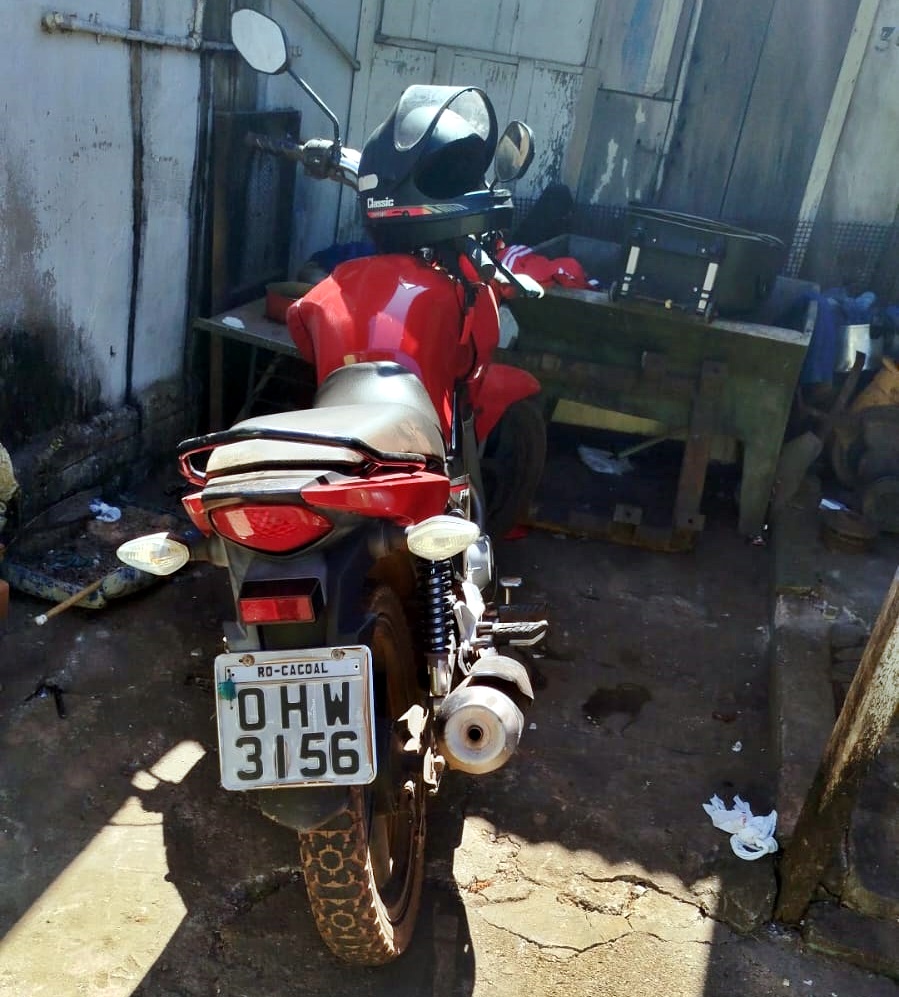 Polícia Militar de Cacoal recupera motocicleta furtada após denúncia anônima