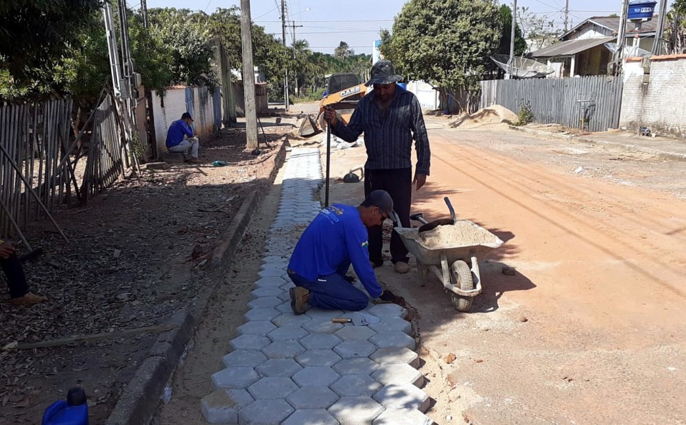Prefeitura de Presidente Médici, RO investe R$ 150 mil, na primeira etapa do tapa-buraco