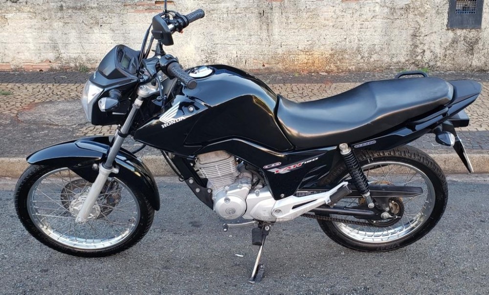 Homens do 3º Batalhão recuperam motocicleta em terreno baldio em Vilhena, RO