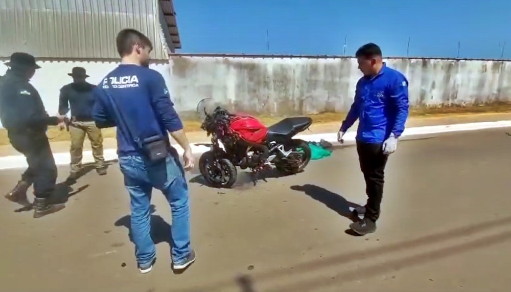 Homem morre após acidente de trânsito envolvendo duas motocicletas, nesta terça, 23 de julho, em Ariquemes, RO