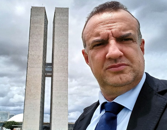 Prefeito de Alvorada, Vanderlei Tecchio pede colaboração da população no enfrentamento da pandemia de covid-19