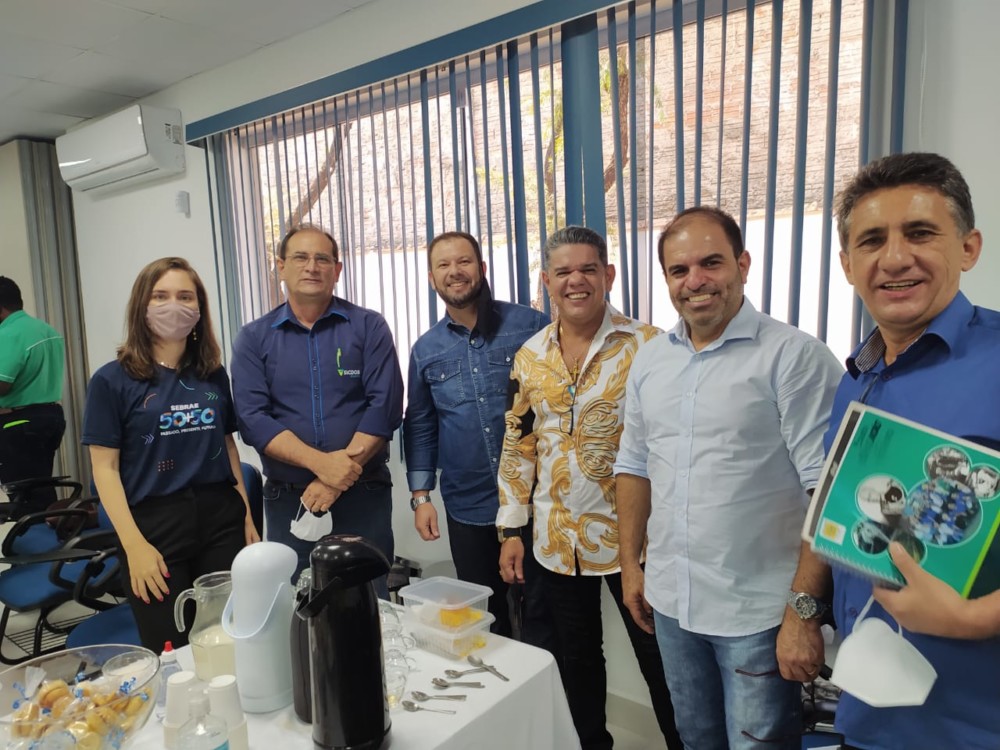 Vice-prefeito de Presidente Médici, RO José Carlos visita Sebrae e agroindústrias de Cacoal, RO