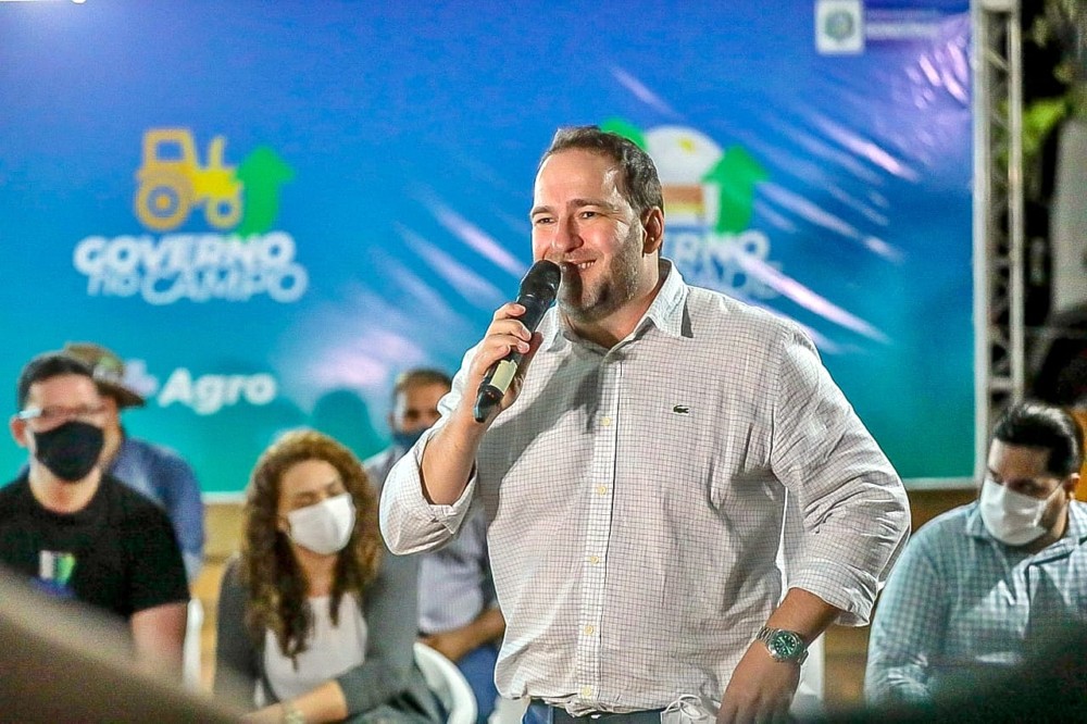 Presidente da ALE-RO, Alex Redano disponibiliza R$ 300 mil para a recuperação de estradas vicinais, em Rolim de Moura