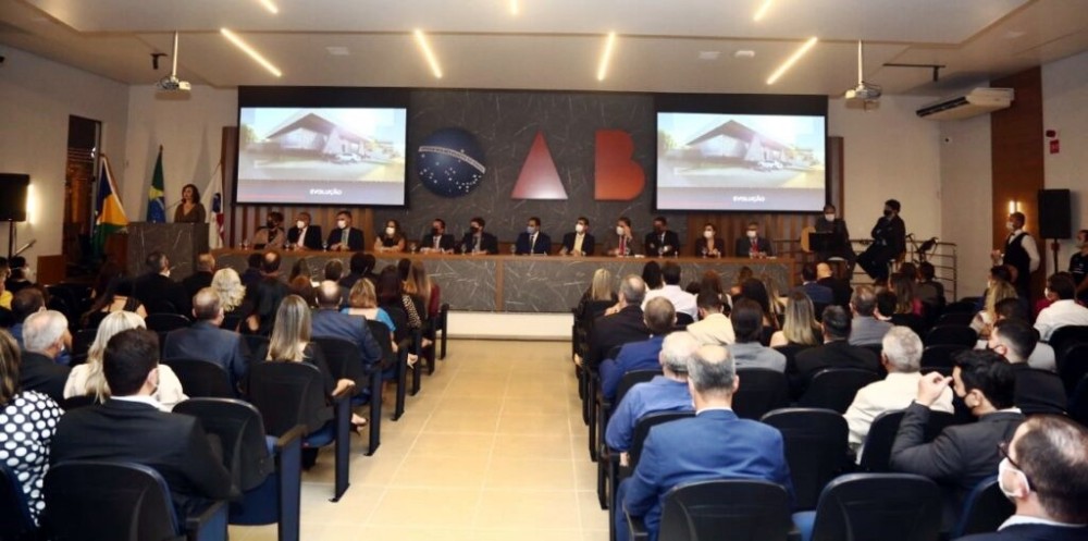Candidatos à prefeitura de Cacoal, assinam pacto em defesa da democracia e combate à desinformação