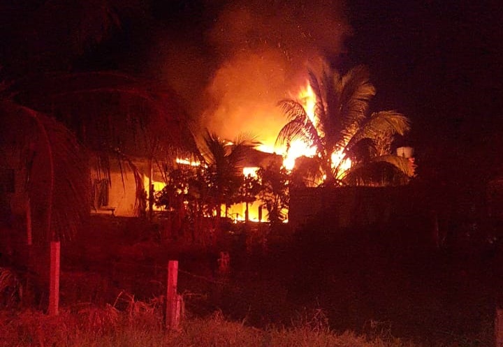 Casa é consumida por incêndio em Theobroma, RO nesta semana