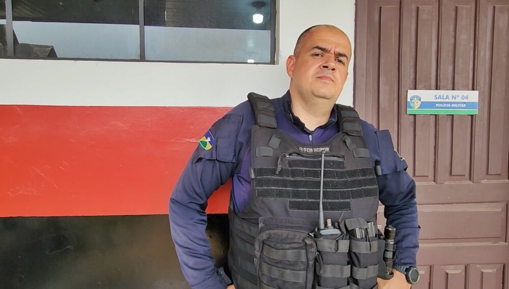 Dois jovens são conduzidos pela Polícia Militar suspeitos de envolvimento em roubos de motocicletas em Cacoal