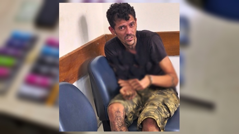 Gleikvam Gomes, o “Vanvan” é preso enrolado em lençol, após tentativa de assalto em Ji-Parná