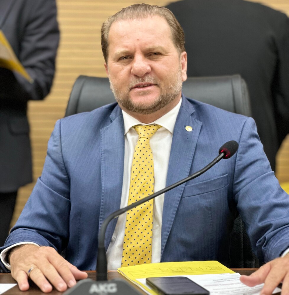 Deputado Cirone Deiró pede agilidade na aprovação de nova lei de fiscalização das empresas de energia elétrica