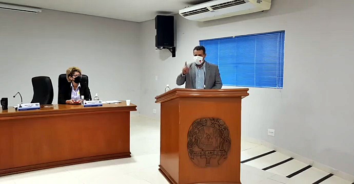 Subtendido: presidente da Caerd tenta culpar obras da prefeitura pela falta d’água, mas leva invertida de vereadores