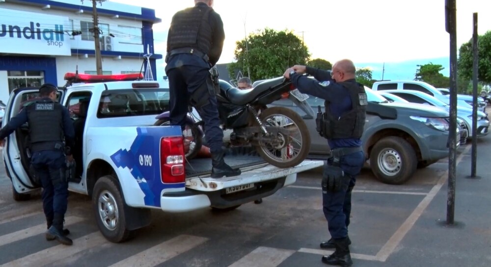 Jovem é preso após ser flagrado em direção perigosa em Cacoal