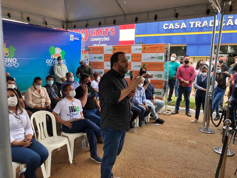 Em Vilhena, presidente Alex Redano participa do lançamento de programas do Governo