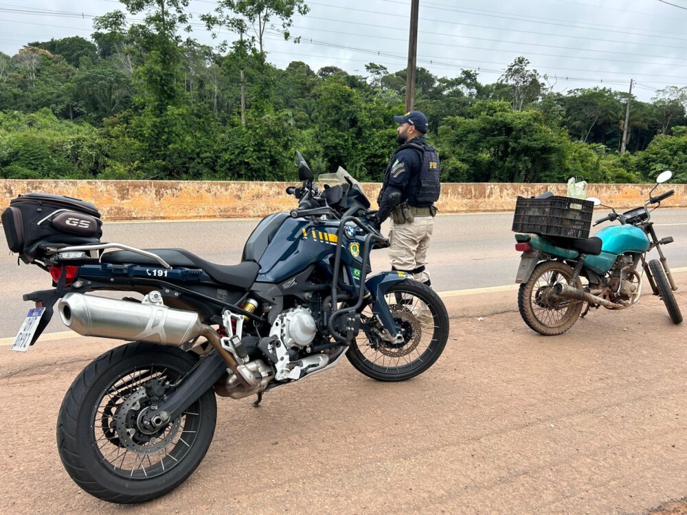 Motocicleta adulterada é recuperada por patrulheiros da PRF em Porto Velho