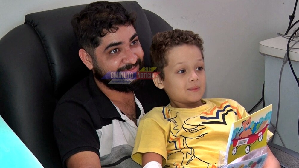 Trupe do Amor é sucesso absoluto com as crianças internadas no HCR de Cacoal