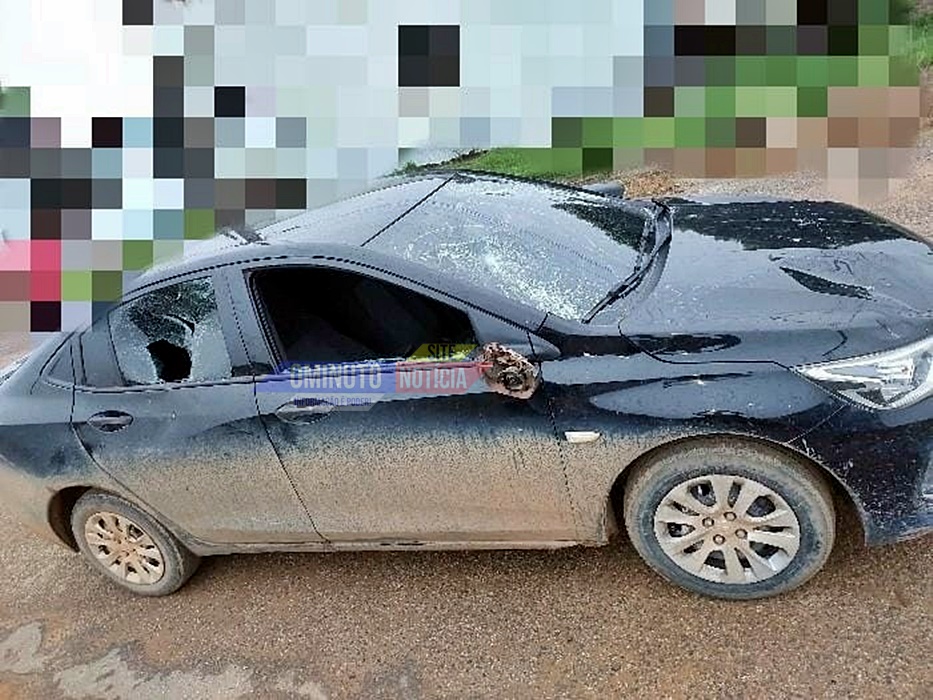 Mulher é acusada de destruir o carro do marido durante "surto de amor" em Machadinho do Oeste, RO