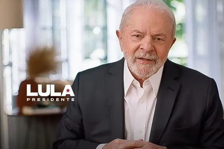 Lula acha que vai melhorar seu governo dando poder a um marqueteiro